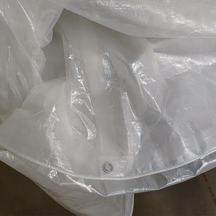 Чому варто вибрати наш прозорий брезент?